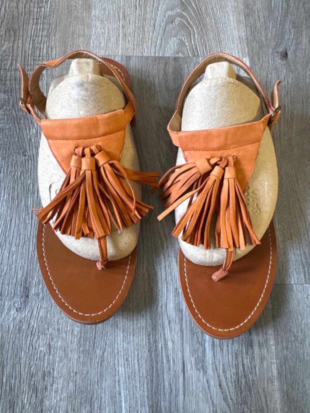 Lucky Brand Women's Brown Leather Tassel Boho Sandals Size 8.5M Fall Fashion